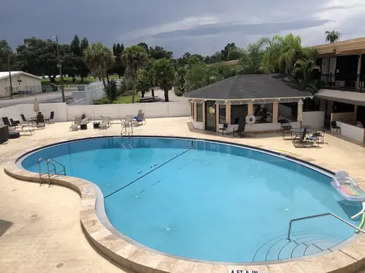 Sparkling blue pool area at WhiteSands Alcohol & Drug Rehab Plant City, a detox center in Miami.